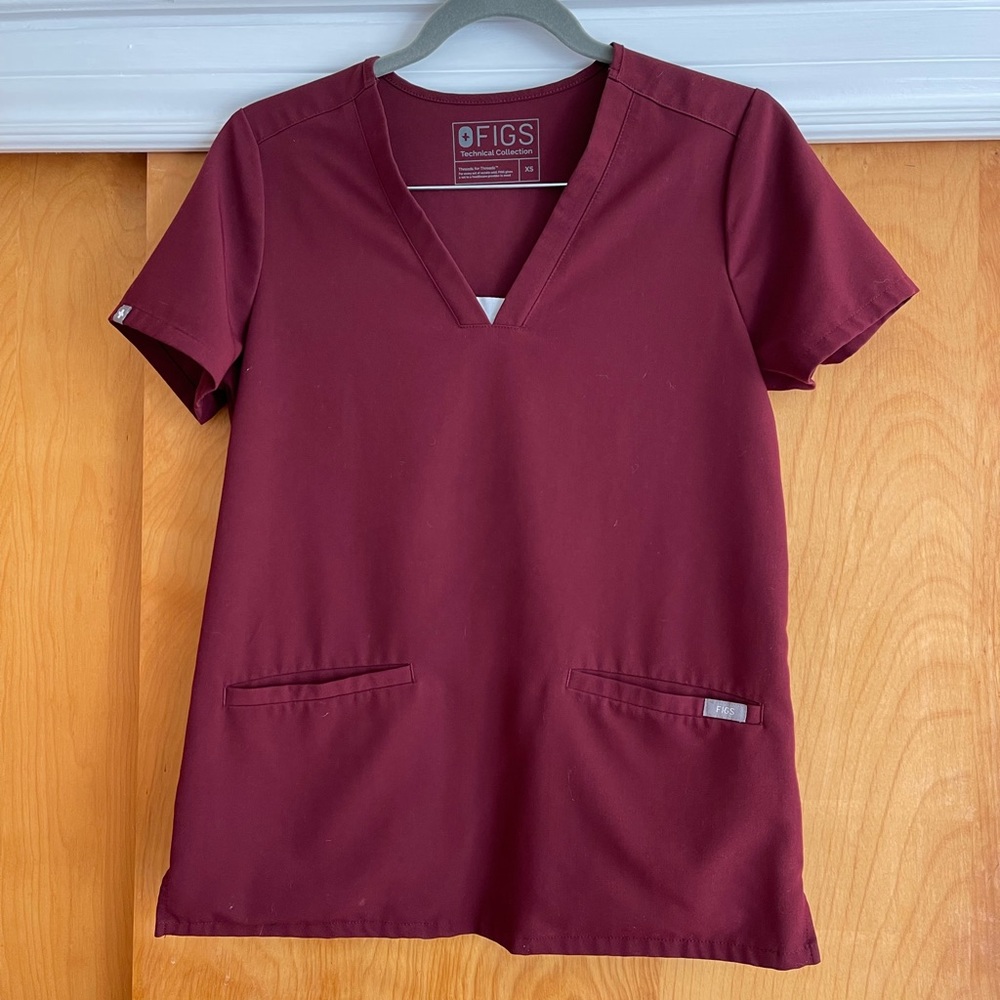 Figs XS 2 pocket scrub top